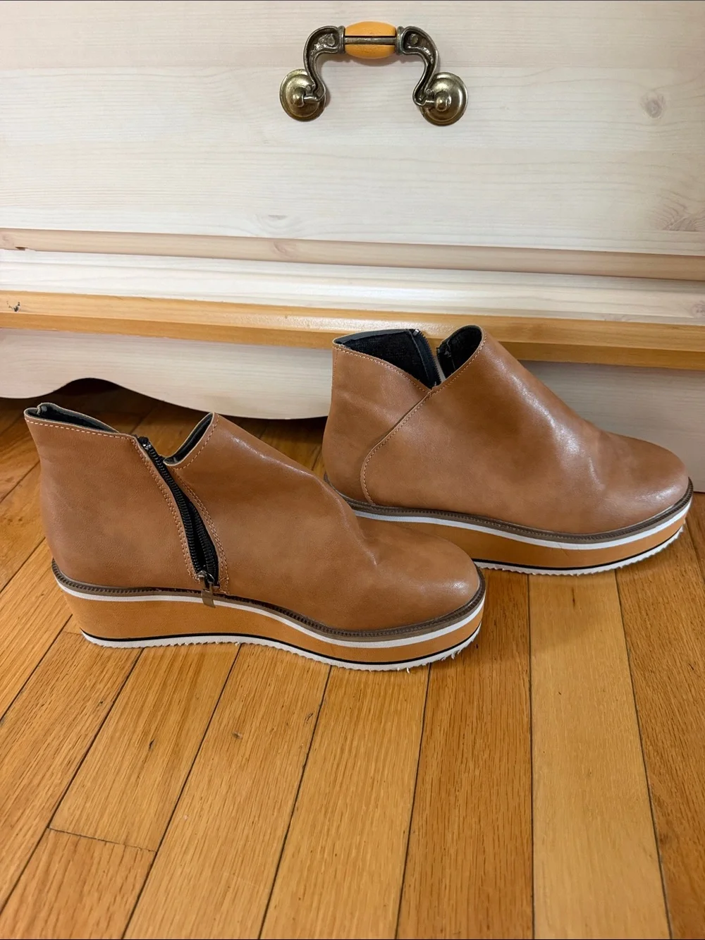 Women's Tan Platform Ankle Boots - Slip-On Zipper Comfort
